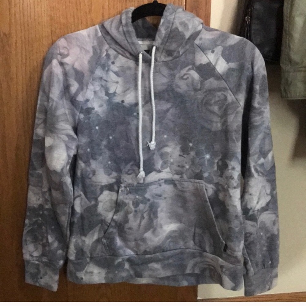 Obey sweatshirt